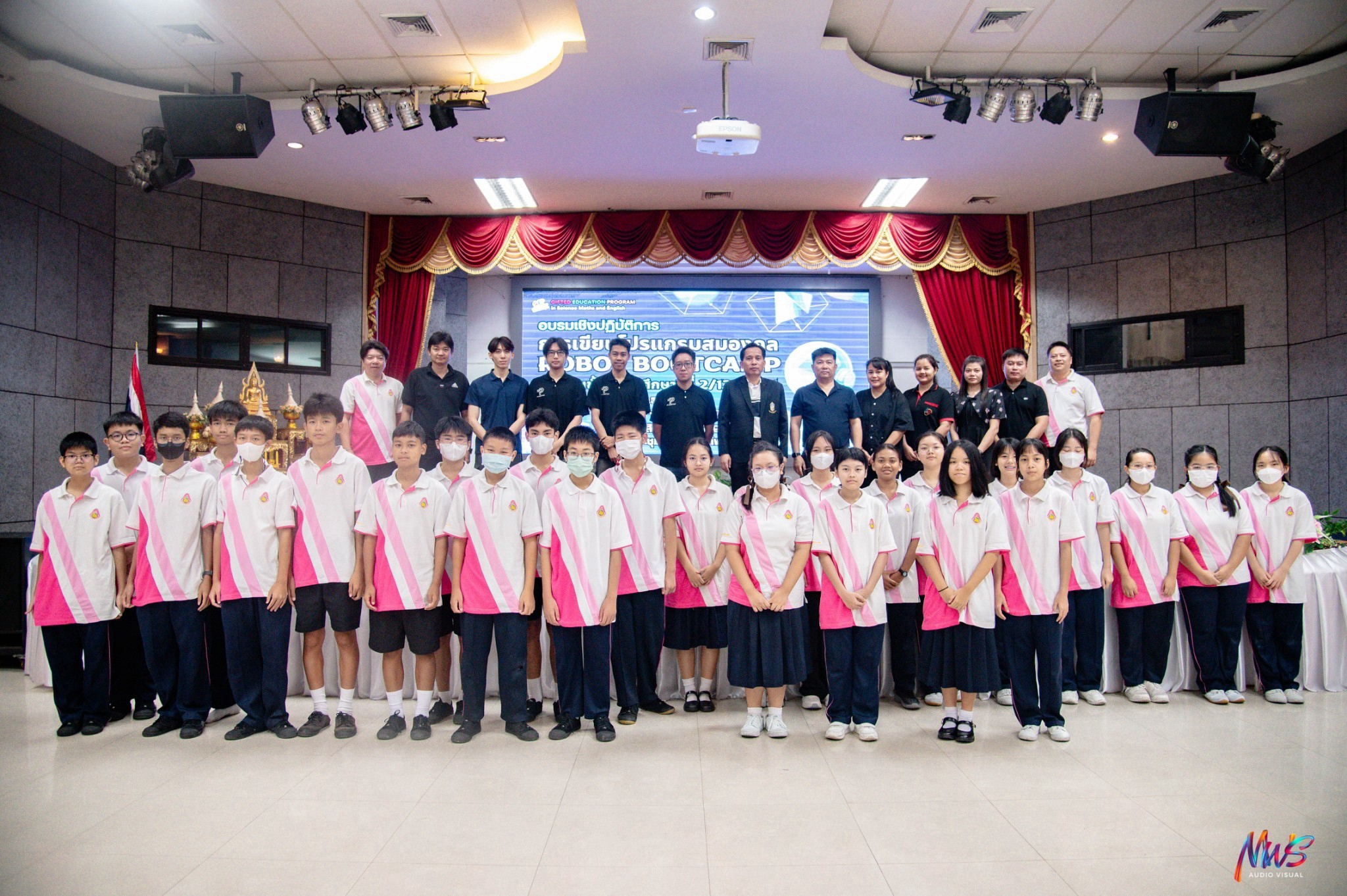 การเขียนโปรแกรมสมองกล Robot Bootcamp